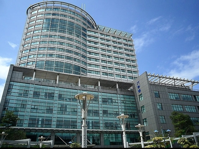 深圳市寶安區(qū)人民醫(yī)院 深圳市寶安區(qū)人民醫(yī)院
